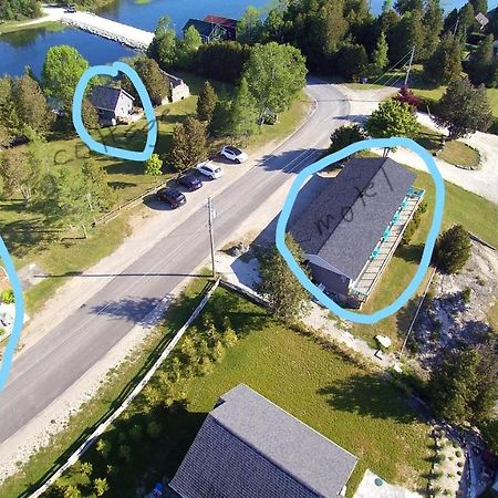 Tamarac Island Motel Stokes Bay Zewnętrze zdjęcie